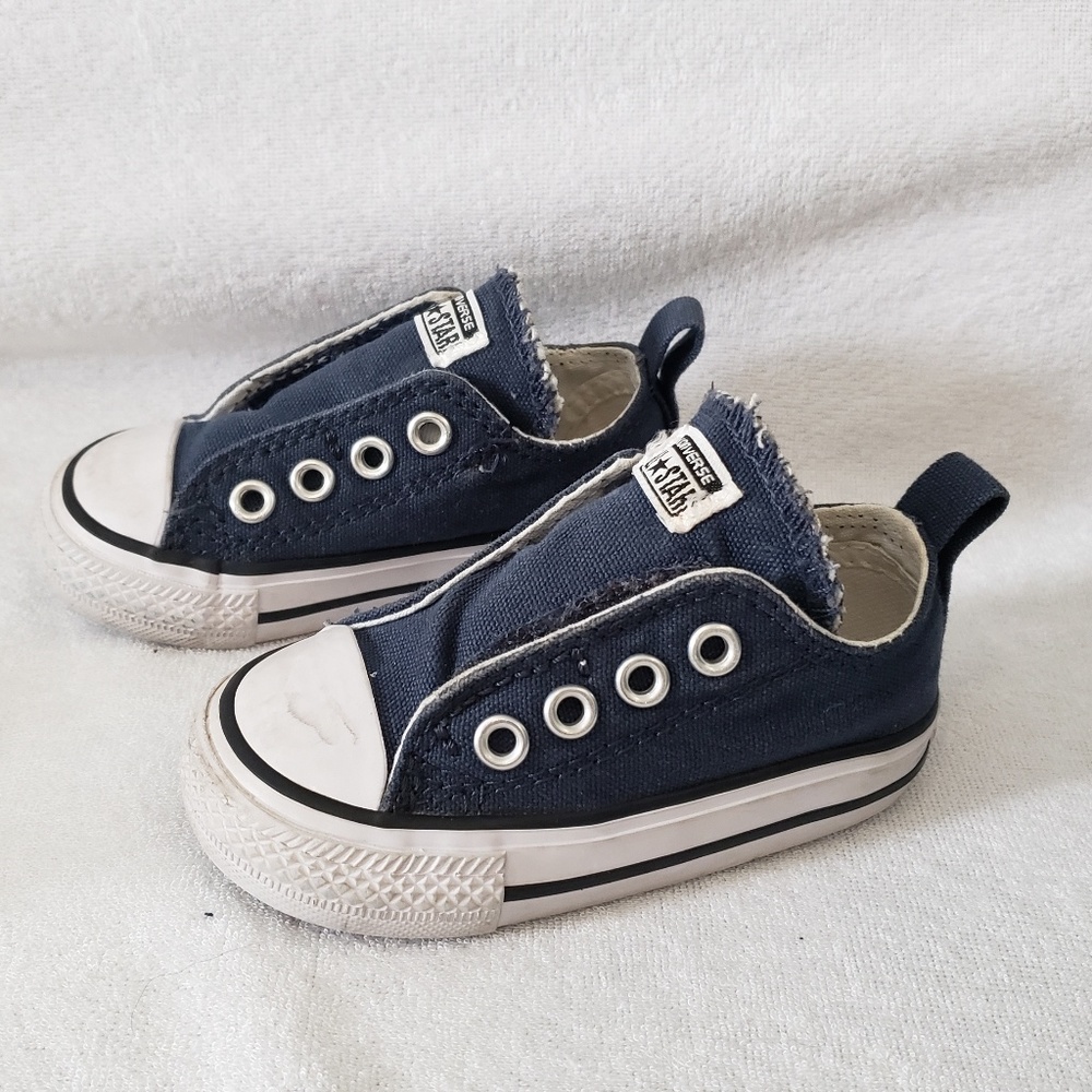 EUC Low Top Chucks